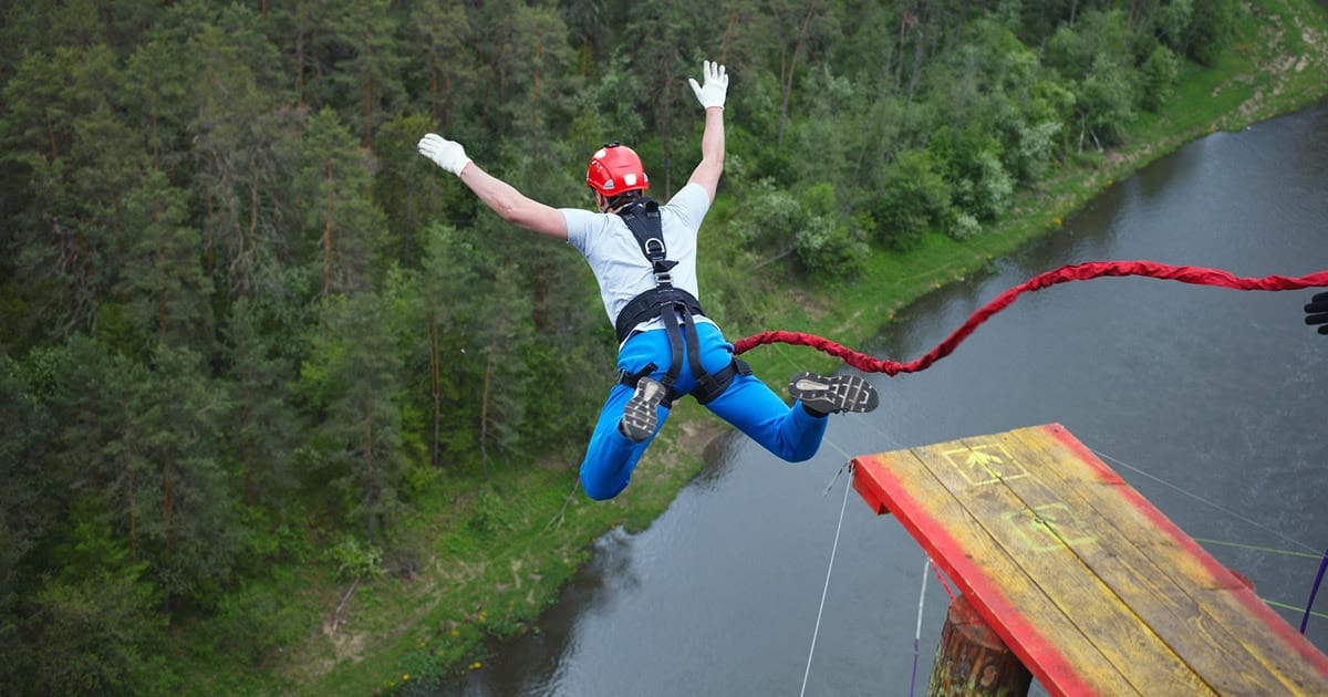 bungee cord jumping